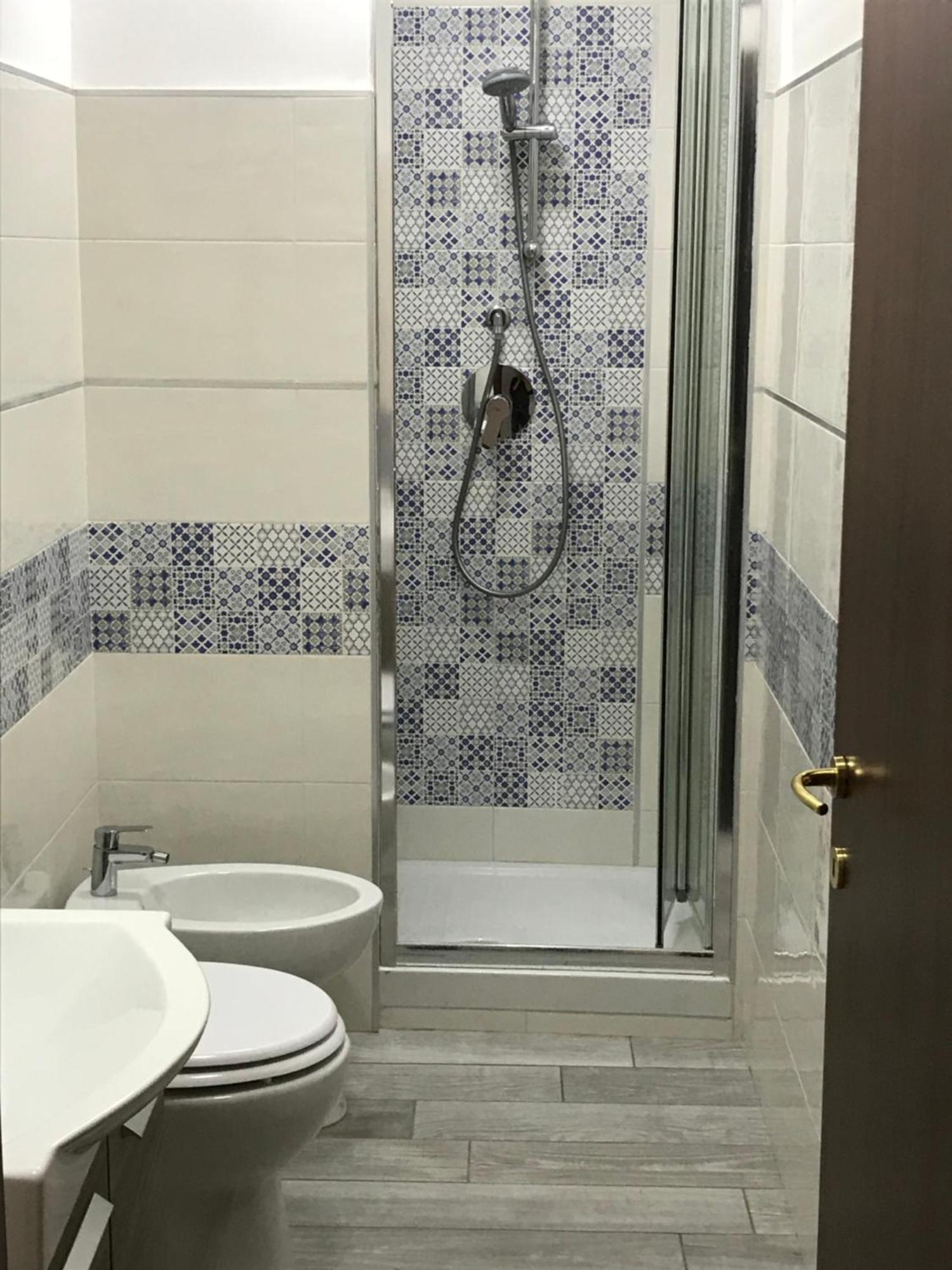 Dilemma Bed & Breakfast Наполи Екстериор снимка